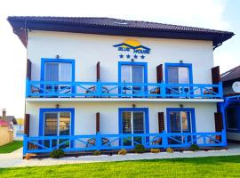 Pensiunea Blue House，位于穆里吉奥尔的酒店