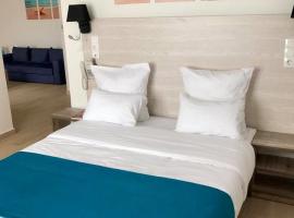 HOTEL NAMYMAS，位于Tipasa的酒店