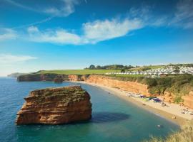Ladram Bay Holiday Park，位于Otterton的酒店