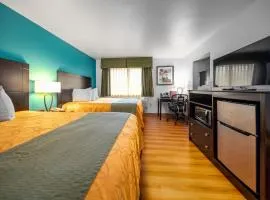 胡德河日落汽车旅馆