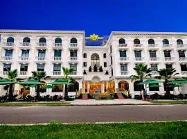 Crown Nguyen Hoang Hotel