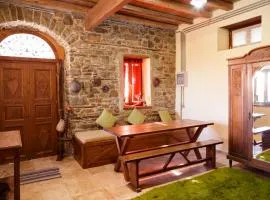 "Iali" Cottage House