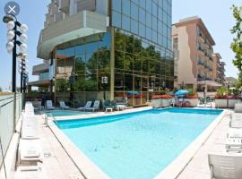 Hotel palas diplomat，位于Pákozd的酒店
