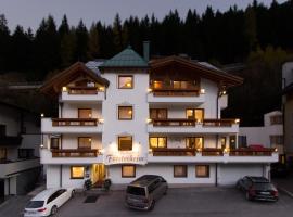 Hotel Garni Försterheim，位于伊施格尔的酒店