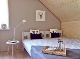 Ośrodek VolfCamp Kwaszenina，位于阿芒的酒店