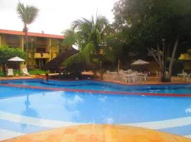 RESORT SOLAR PIPA CASA na frente da pisina