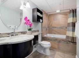 云雀日升套房酒店，位于旧奥查德比奇的酒店