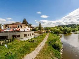 Hostel Příběh