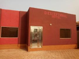 D - Exceptional Hotel，位于拉各斯的酒店