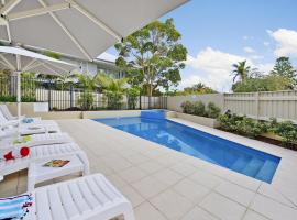 Iluka Twelve at Iluka Resort Apartments，位于棕榈滩的公寓