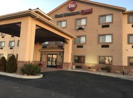 Best Western Plus Eagleridge Inn and Suites，位于普韦布洛的酒店