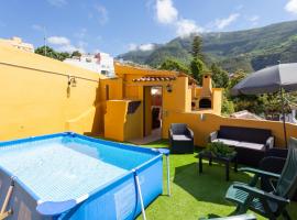 Canarian House with views and pool，位于洛斯雷亚莱霍斯的酒店