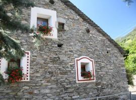 Hotel Ristorante al Cacciatore，位于Soazza的酒店
