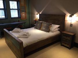 Charter House，位于新港的酒店