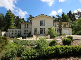 Villa Morgentau Gesundheitsfarm，位于滕普林的酒店