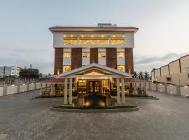 Hotel Aadrika，位于奇克马格尔的酒店