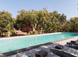 Hotel restaurant Spa Disini Montpellier Est, The Originals Relais，位于卡斯特里的酒店