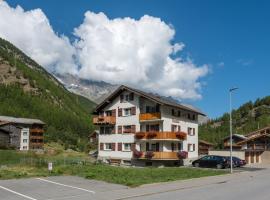 Haus Bergsonne，位于萨斯阿尔马格尔的酒店