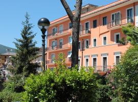 拉维拉酒店，位于Ceccano的酒店