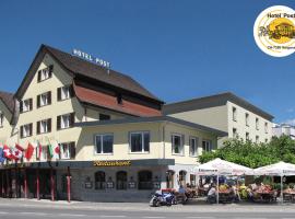 珀斯特酒店，位于萨尔甘斯Ragnatsch-Hinterspina Gondola附近的酒店