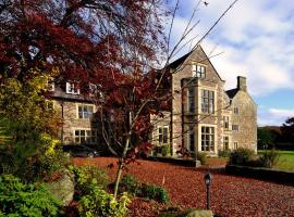 Clennell Hall Country House - Near Rothbury - Northumberland，位于Alwinton的乡村别墅