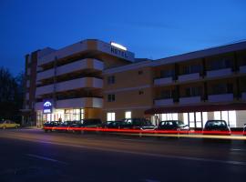 尤洛普里斯酒店，位于图尔恰的酒店