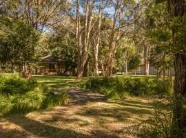 Boomerang Hideaway - at Tranquil acreage