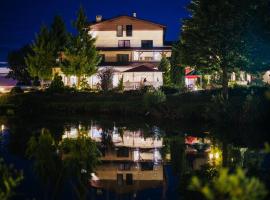 Hotel Luzino，位于Luzino的酒店