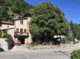 Albergo Bellavista，位于基乌西德拉韦尔纳的酒店