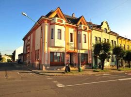 Hotel Krajka，位于Vamberk的酒店
