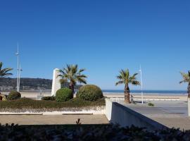 Face à l'océan - Boulevard de la mer - T3，位于昂代的酒店