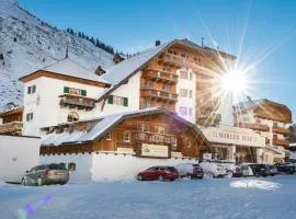 沃勒霍夫阿尔卑斯浪漫酒店