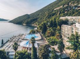 Iberostar Waves Herceg Novi All Inclusive，位于赫尔采格诺维的酒店
