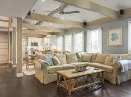 Luxury Marblehead Condo