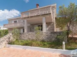 Beach Apartment Viktor 1