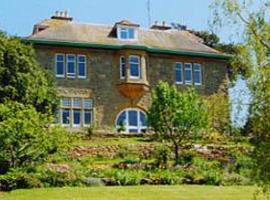 Roundham House Hotel，位于布里德波特的酒店