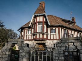 Apakabar Homestay - proche gare Melun, parking privé, Netflix，位于La Rochette的酒店
