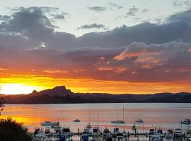 Whangaroa Lodge Motel，位于Whangaroa的汽车旅馆