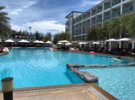 Grandblue condominium Room401 LeamMae phim Beach，位于Klaeng的酒店