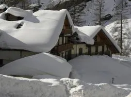 迪瓦尔希住宅酒店