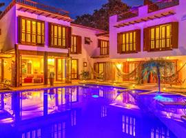 A Casa de Gabriella，位于伊塔卡雷的带泳池的酒店