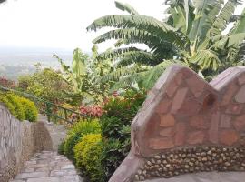 Kingfisher Safaris Lodge Kichwamba，位于Kichwamba的酒店