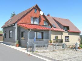 Flat near the forest in Frauenwald Thuringia，位于弗劳恩瓦尔德的酒店