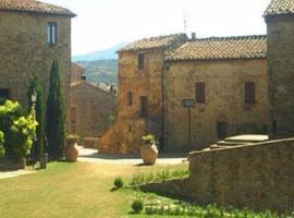 Castel Porrona Residence，位于奇尼基亚诺的酒店