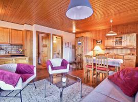 Bel appartement au centre de Champéry avec vue，位于尚佩里的酒店