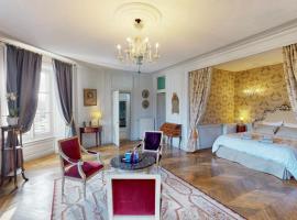 Castel Saint-Léonard，位于法莱斯的酒店