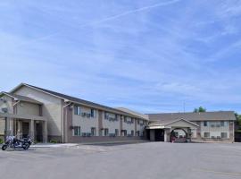 Cottonwood Inn and Conference Center，位于South Sioux City的带停车场的酒店