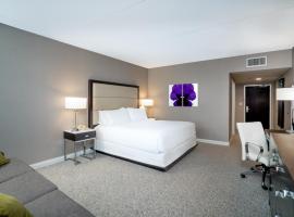Holiday Inn Roberts Centre，位于威尔明顿的酒店