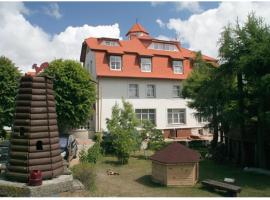 Pokoje Gościnne Strażnica，位于雅罗斯瓦维茨的酒店