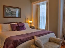 Sir Isaac Brock B&B Luxury Suites，位于布罗克维尔的酒店